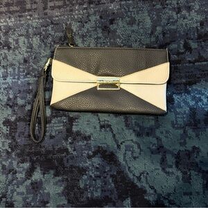 Jessica Simpson Black and Cream Wristlet